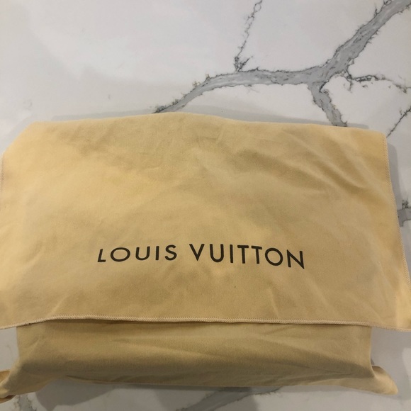❌SOLD❌Authentic Louis Vuitton Top Handle Vernis Bag - Picture 9 of 9